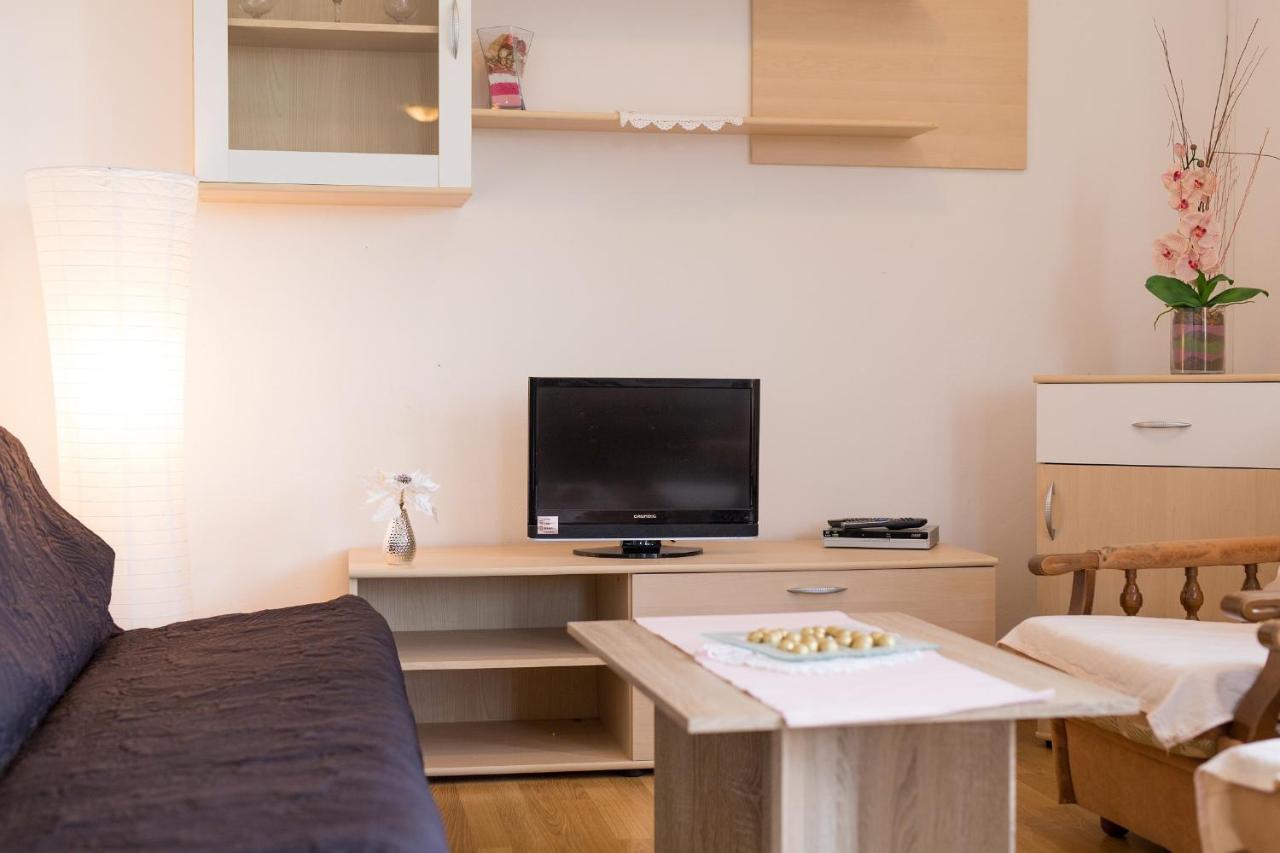 Rasopasno Apartment With Terrace And Private Parking Eksteriør billede