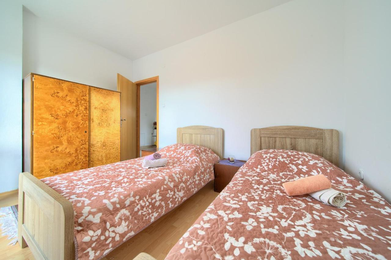 Rasopasno Apartment With Terrace And Private Parking Eksteriør billede