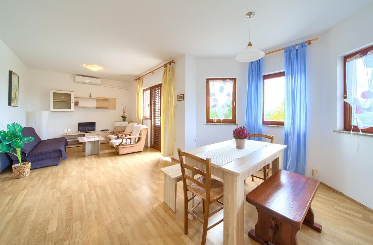 Rasopasno Apartment With Terrace And Private Parking Eksteriør billede