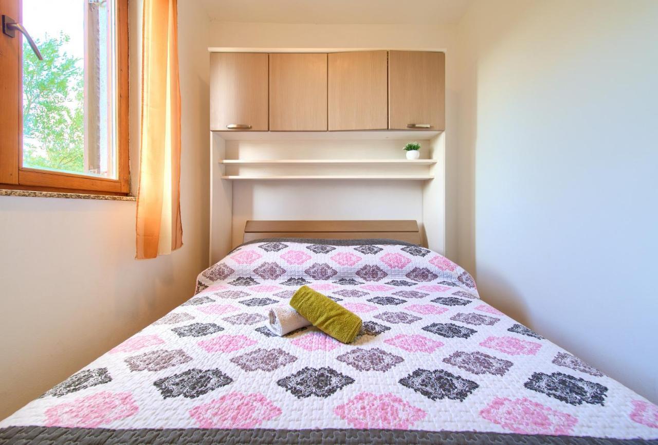 Rasopasno Apartment With Terrace And Private Parking Eksteriør billede