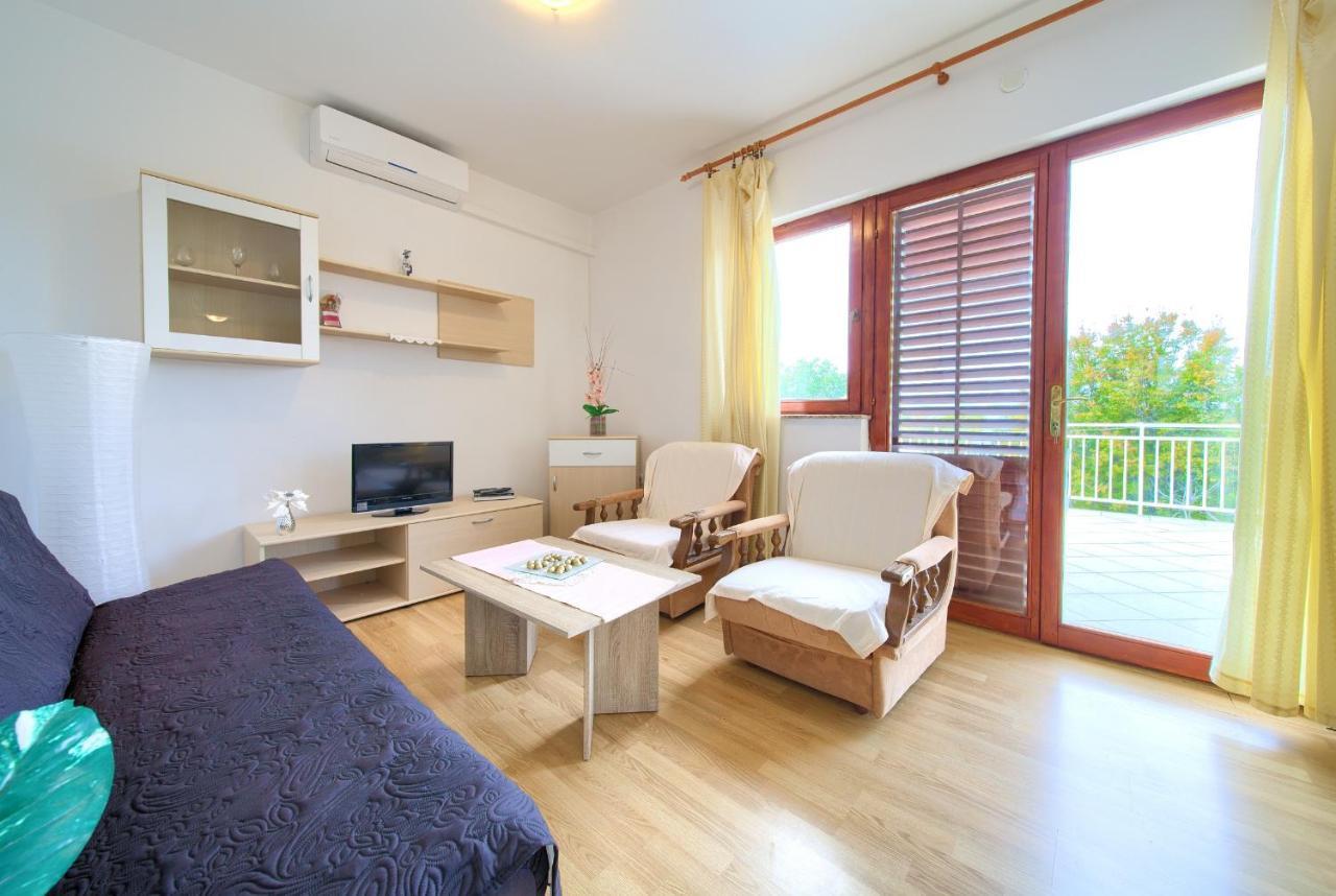 Rasopasno Apartment With Terrace And Private Parking Eksteriør billede